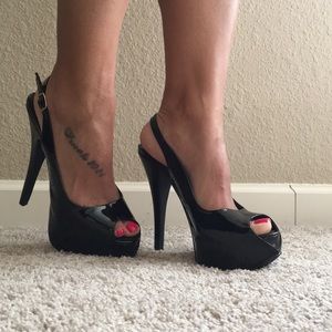 Black shiny heels